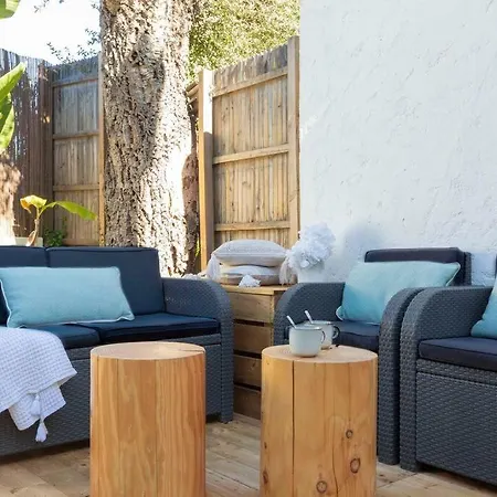 Apartment A 200m De La De Tahiti Et A Proximite Du Centre De St Tropez
